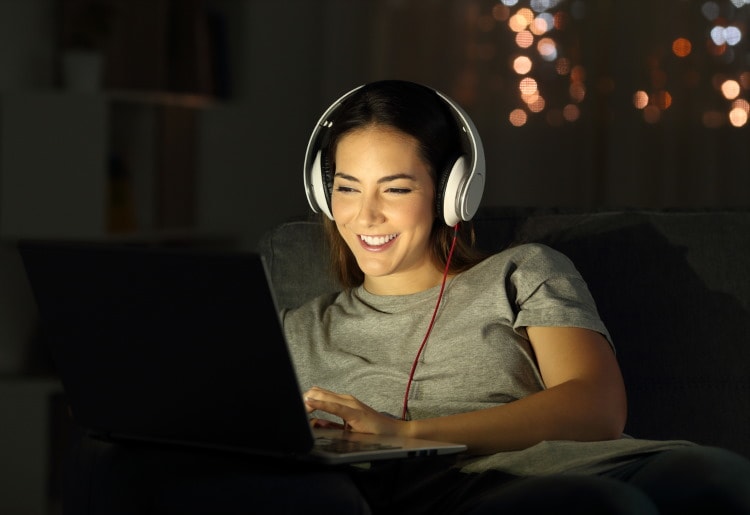 How To Connect Games With Friends Online